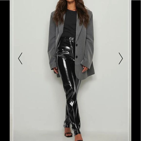 Fitted Vinyl Pants
NA-KD Party,Black - Picture 2 of 11